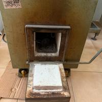 Forno per fondere metalli e oro