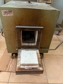 Forno per fondere metalli e oro