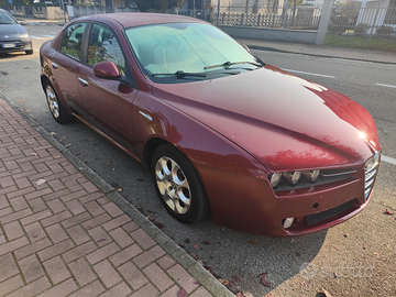 Alfa Romeo 159 1900 Multijet interno in pelle