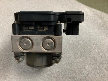 Centralina ABS Renault Clio anno 2012 476608644R