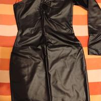 Vestito similpelle monospalla