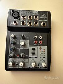 Mixer Behringer Xenyx 502 – 5 canali
