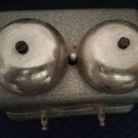Campanello elettrico antico prima del 900