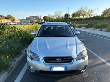 Subaru Legacy Outback 2.5 benzina 2004