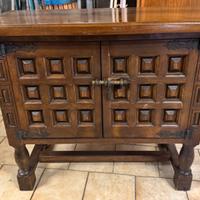 Mobiletto rustico in noce