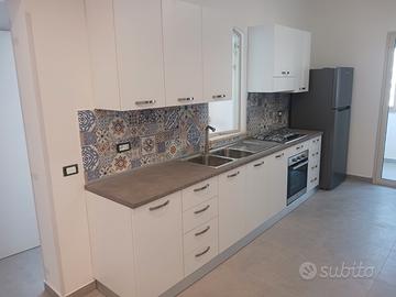 Ampia stanza luminosa