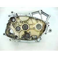 CARTER DX BASAMENTO MOTORE SUZUKI VS 750 INTRUDER 
