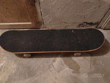 Skateboard 
