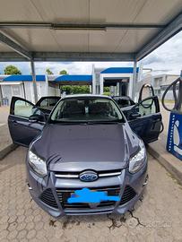 focus 1.6 tdi titanium 