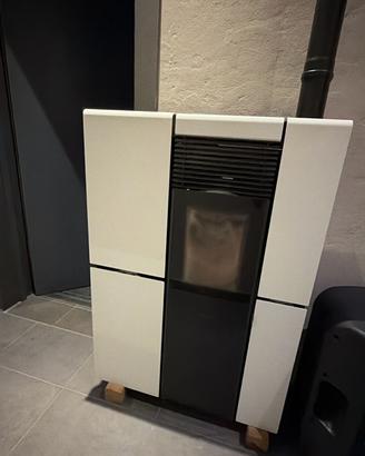 Ravelli Stufa Pellet Olivia Steel 9,4KWcanalizzata