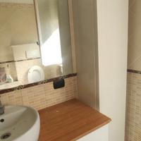 Colonna bagno con cassetto porta lavabo