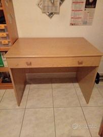 Scrivania legno
