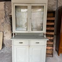 Vetrina da ristrutturare