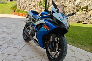 Suzuki Gsx-R 750 K7