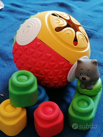 Palla sensoriale clementoni con costruzioni 6-9 me