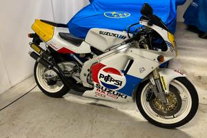 Suzuki Rgv 250