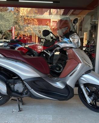 Piaggio Beverly 300 i.e.