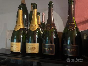 Bottiglie vuote champagne