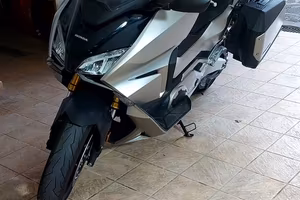 HONDA FORZA 750cc