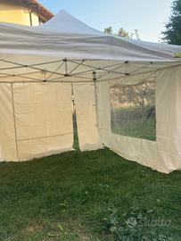 Gazebo 3x3 Bertoni + tavoli 2m l’uno