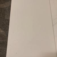 Scrivania  bambini regolabile in altezza ikea