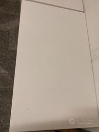 Scrivania  bambini regolabile in altezza ikea