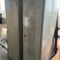 Armadietto in metallo