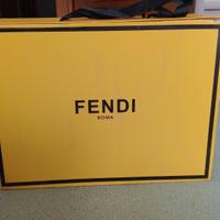 Bauletto Fendi in cartone