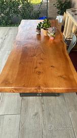 Tavoli in legno massello 