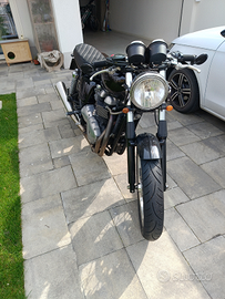 Triumph thruxton 900