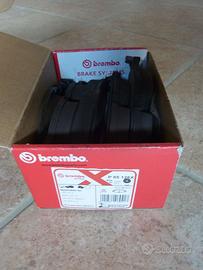 Pastiglie Brembo P85126 anteriori
