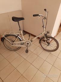 2 bici pieghevoli bianchi aquiletta