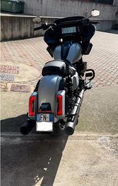 Vance & Hines Eliminator 400 Slip-on Touring 17-24