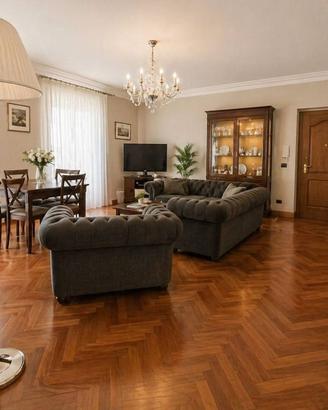 Appartamento di 200 m² con 4 locali e box auto dop