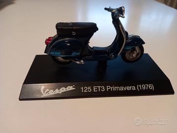 Modellino Vespa 125 ET3 Primavera (1976)