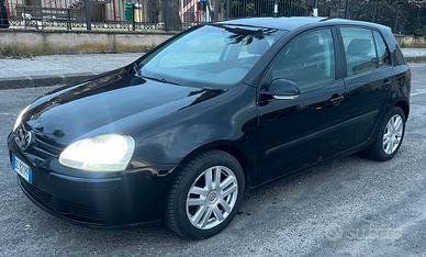 Volkswagen Golf 5 1.9.TDI. Cv.105. Sportline