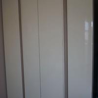 Armadio 4 ante olmo e bianco panna lucido