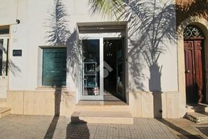 MONOLOCALE A GALATONE