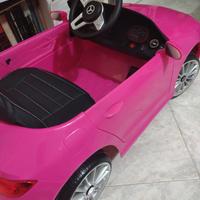 macchina Mercedes 