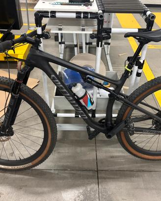 Specialized epic expert