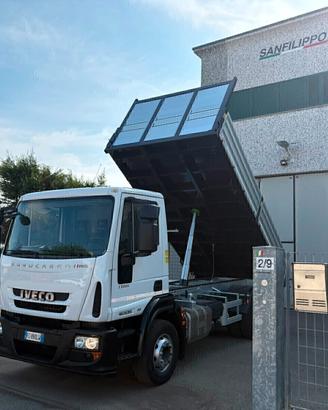 Iveco Eurocargo 160E25 Ribaltabile Trilat NUOVO