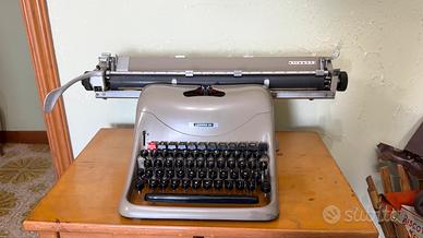 Macchina da scrivere Olivetti Lexicon 80 Vintage