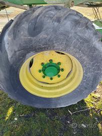 Gomme per mietitrebbie o sfalciatrici