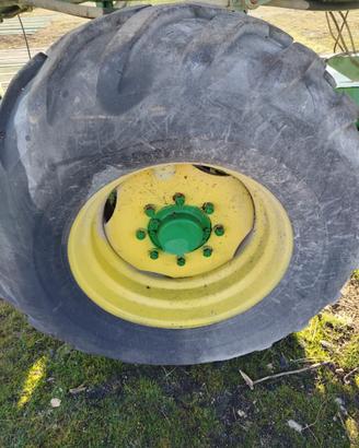 Gomme per mietitrebbie o sfalciatrici