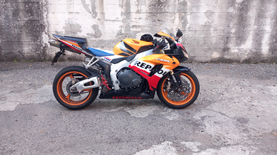 Cbr 1000 rr repsol