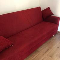 Due divano letto 1/2  contenitori  simili color ro