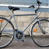 Bicicletta city bike