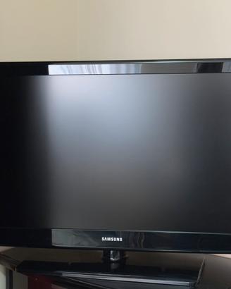 TV LCD 40” pollici Samsung Full HD con decoder T2