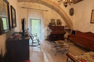 CASA SEMINDIPENDENTE A GIANO DELL'UMBRIA
