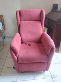 Poltrona relax alzapersona doppio motore